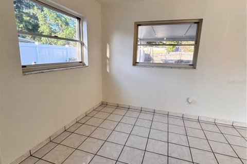 Villa ou maison à vendre à Tampa, Floride: 3 chambres, 110.46 m2 № 2239001 - photo 14