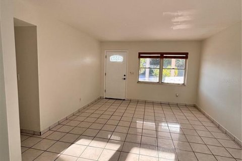 Villa ou maison à vendre à Tampa, Floride: 3 chambres, 110.46 m2 № 2239001 - photo 10
