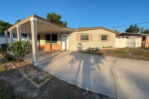 Villa ou maison à vendre à Tampa, Floride: 3 chambres, 110.46 m2 № 2239001 - photo 3