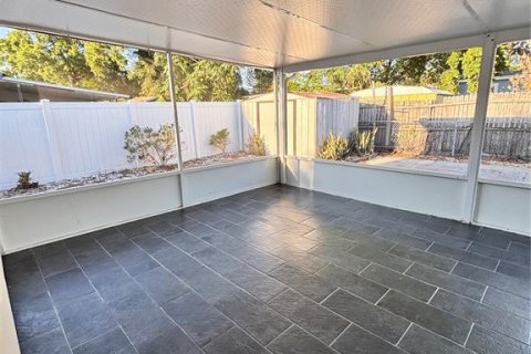 Villa ou maison à vendre à Tampa, Floride: 3 chambres, 110.46 m2 № 2239001 - photo 27