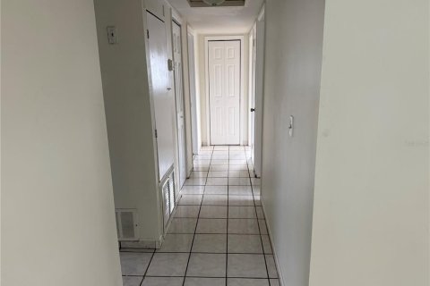Villa ou maison à vendre à Tampa, Floride: 3 chambres, 110.46 m2 № 2239001 - photo 13