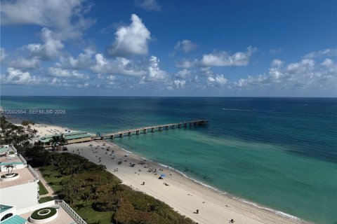 Condominio en venta en Sunny Isles Beach, Florida, 3 dormitorios, 183.85 m2 № 2066446 - foto 30
