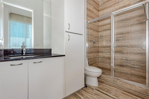 Condominio en venta en Sunny Isles Beach, Florida, 3 dormitorios, 183.85 m2 № 2066446 - foto 27