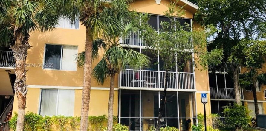 Condo à Pompano Beach, Floride, 2 chambres № 1987804