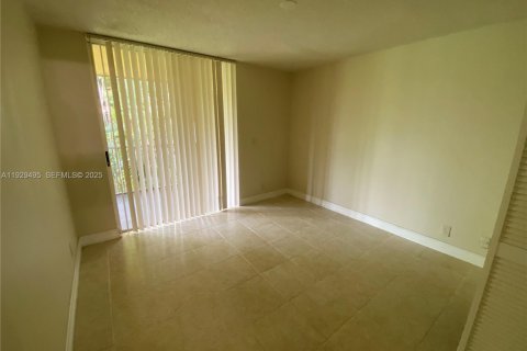 Copropriété à vendre à Pompano Beach, Floride: 2 chambres, 98.2 m2 № 1987804 - photo 9