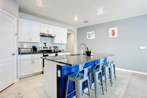 House in Edgewater, Florida 4 bedrooms, 171.5 sq.m. № 2135024 - photo 7