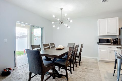 House in Edgewater, Florida 4 bedrooms, 171.5 sq.m. № 2135024 - photo 9