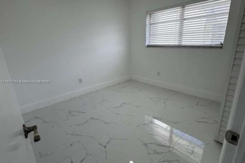 Купить кондоминиум в Майами, Флорида 2 спальни, 85.47м2, № 2017079 - фото 10