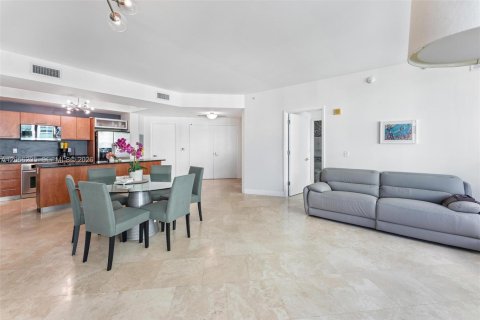 Copropriété à vendre à Aventura, Floride: 2 chambres, 133.04 m2 № 2269345 - photo 4