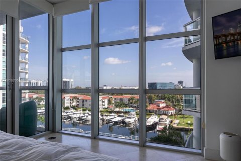 Copropriété à vendre à Aventura, Floride: 2 chambres, 133.04 m2 № 2269345 - photo 11
