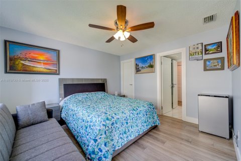 Copropriété à vendre à Hallandale Beach, Floride: 2 chambres, 100.33 m2 № 1979772 - photo 19
