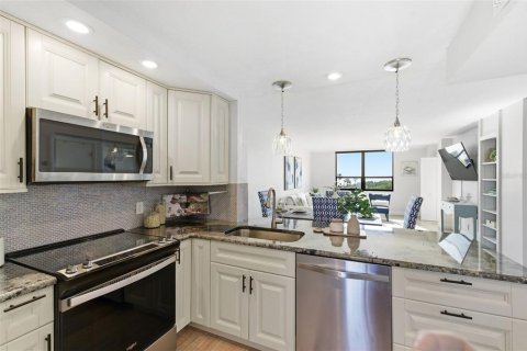 Купить кондоминиум в Клируотер, Флорида 5 комнат, 75.25м2, № 2093026 - фото 8