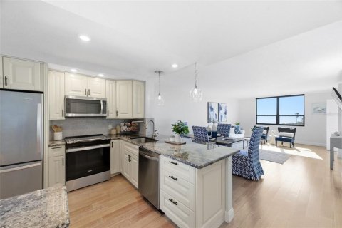 Купить кондоминиум в Клируотер, Флорида 5 комнат, 75.25м2, № 2093026 - фото 6