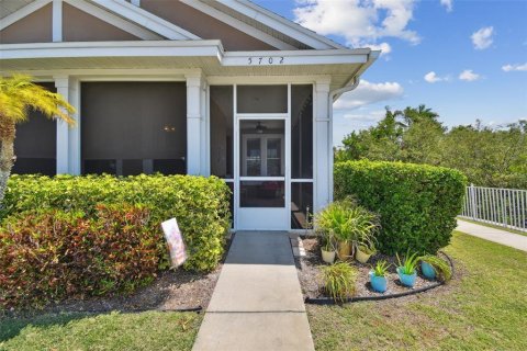 Villa ou maison à vendre à Apollo Beach, Floride: 3 chambres, 162.58 m2 № 1616200 - photo 1