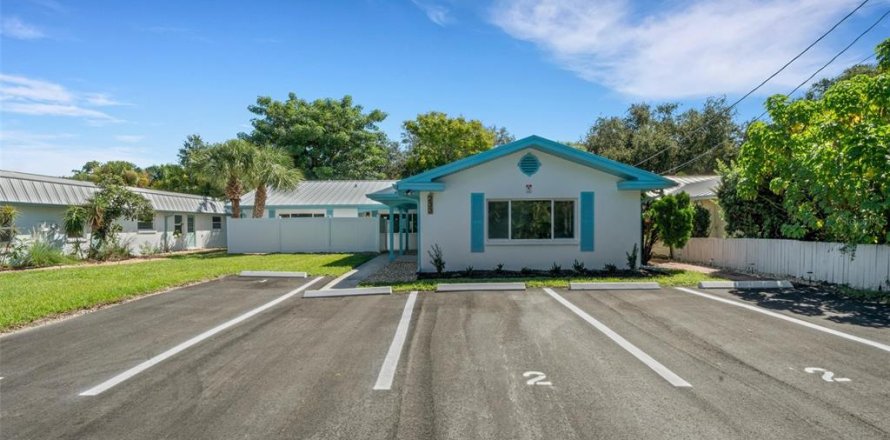 Appartement à Belleair Bluffs, Floride 1 chambre, 66.98 m2 № 2411442
