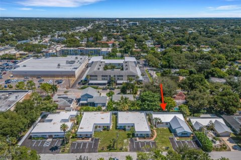 Appartement à louer à Belleair Bluffs, Floride: 1 chambre, 66.98 m2 № 2411442 - photo 7