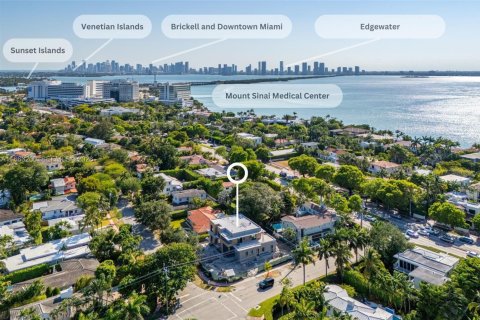 Villa ou maison à vendre à Miami Beach, Floride: 6 chambres, 418.15 m2 № 2042297 - photo 19