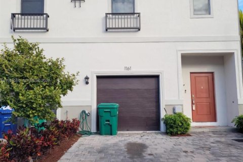 Touwnhouse à louer à Florida City, Floride: 3 chambres, 128.76 m2 № 2045743 - photo 3