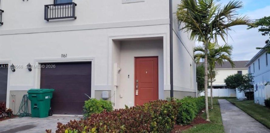 Touwnhouse à Florida City, Floride 3 chambres, 128.76 m2 № 2045743