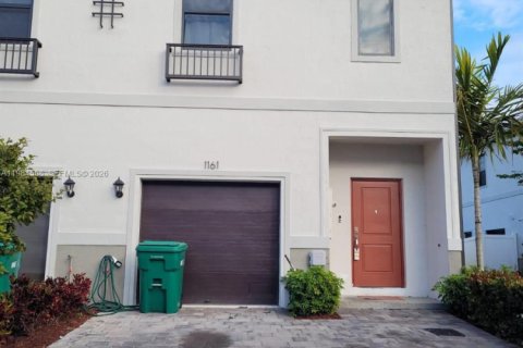 Touwnhouse à louer à Florida City, Floride: 3 chambres, 128.76 m2 № 2045743 - photo 2