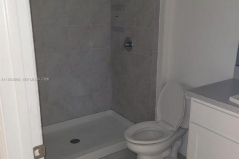 Touwnhouse à louer à Florida City, Floride: 3 chambres, 128.76 m2 № 2045743 - photo 5