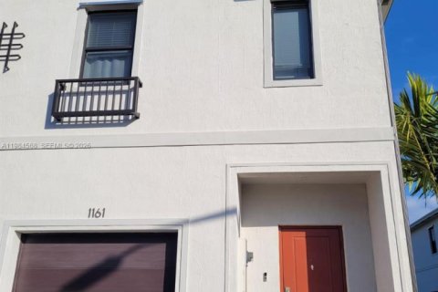 Touwnhouse à louer à Florida City, Floride: 3 chambres, 128.76 m2 № 2045743 - photo 4