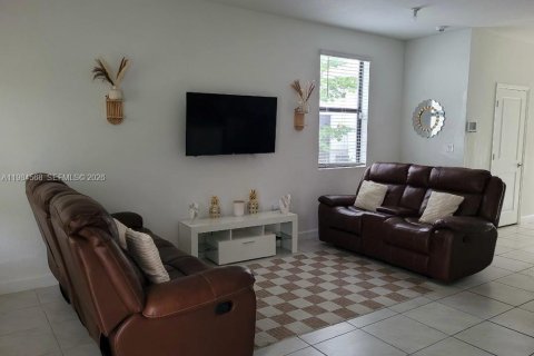 Touwnhouse à louer à Florida City, Floride: 3 chambres, 128.76 m2 № 2045743 - photo 8