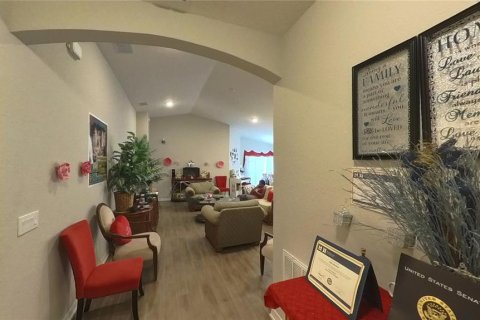 Casa en venta en Winter Haven, Florida, 4 dormitorios, 168.99 m2 № 1598378 - foto 5