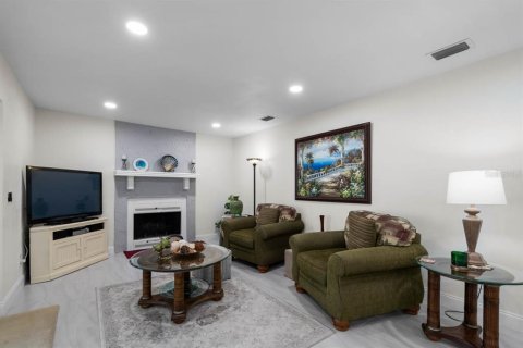 House in Ruskin, Florida 3 bedrooms, 133.97 sq.m. № 1829350 - photo 18
