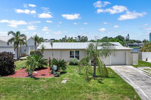 House in Ruskin, Florida 3 bedrooms, 133.97 sq.m. № 1829350 - photo 5