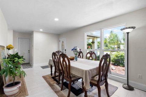 House in Ruskin, Florida 3 bedrooms, 133.97 sq.m. № 1829350 - photo 11