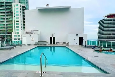 Condominio en venta en Miami, Florida, 1 dormitorio, 61.5 m2 № 2407519 - foto 13