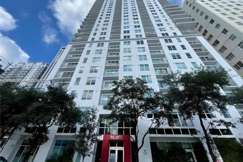 Condominio en venta en Miami, Florida, 1 dormitorio, 61.5 m2 № 2407519 - foto 17