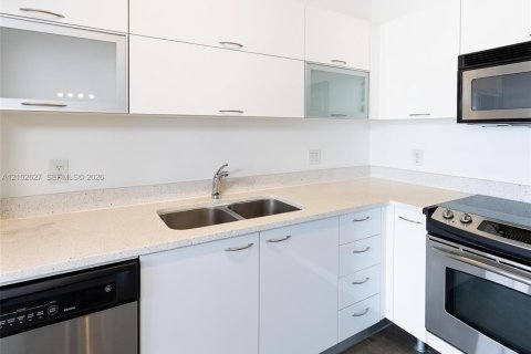 Condominio en venta en Miami, Florida, 1 dormitorio, 61.5 m2 № 2407519 - foto 5