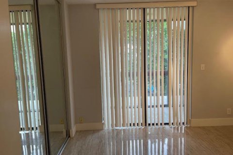 Touwnhouse à vendre à Deerfield Beach, Floride: 2 chambres, 108.7 m2 № 2154557 - photo 30