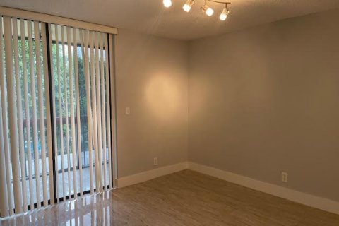Touwnhouse à vendre à Deerfield Beach, Floride: 2 chambres, 108.7 m2 № 2154557 - photo 29