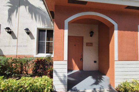 Touwnhouse à louer à Miami Gardens, Floride: 2 chambres, 105.91 m2 № 1987831 - photo 28