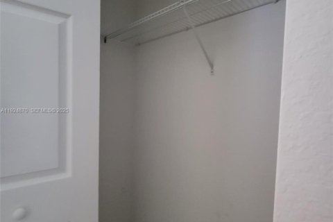 Touwnhouse à louer à Miami Gardens, Floride: 2 chambres, 105.91 m2 № 1987831 - photo 22