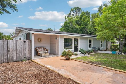 House in Winter Springs, Florida 4 bedrooms, 149.02 sq.m. № 1899740 - photo 6