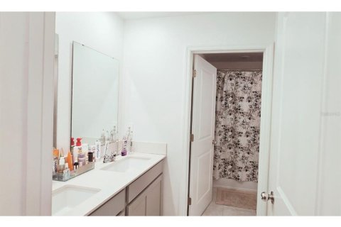 Villa ou maison à vendre à Davenport, Floride: 5 chambres, 221.94 m2 № 2352383 - photo 21
