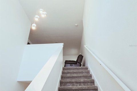 Villa ou maison à vendre à Davenport, Floride: 5 chambres, 221.94 m2 № 2352383 - photo 18