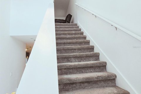 Villa ou maison à vendre à Davenport, Floride: 5 chambres, 221.94 m2 № 2352383 - photo 3