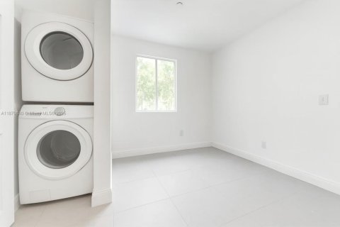 Apartment in Miami, Florida 1 bedroom, 55.74 sq.m. № 1926527 - photo 4