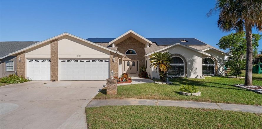 Casa en Spring Hill, Florida 4 dormitorios, 268.39 m2 № 2239904