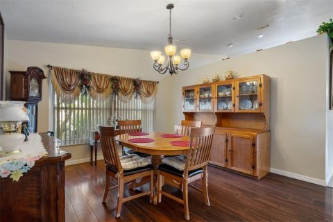 Casa en venta en Spring Hill, Florida, 4 dormitorios, 268.39 m2 № 2239904 - foto 21