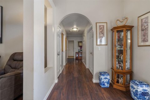 Casa en venta en Spring Hill, Florida, 4 dormitorios, 268.39 m2 № 2239904 - foto 22
