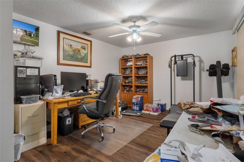 Casa en venta en Spring Hill, Florida, 4 dormitorios, 268.39 m2 № 2239904 - foto 23