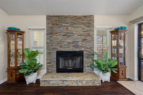 Casa en venta en Spring Hill, Florida, 4 dormitorios, 268.39 m2 № 2239904 - foto 19