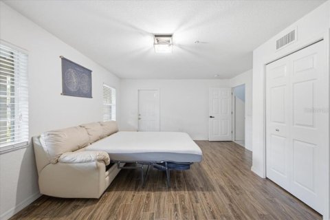 Townhouse in Palmetto, Florida 4 bedrooms, 241.92 sq.m. № 2205082 - photo 23