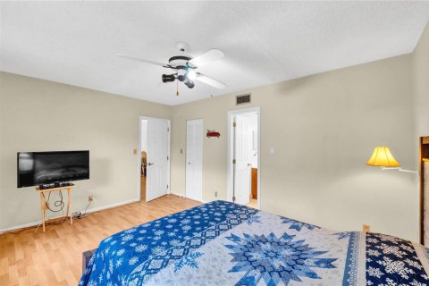 Condo in Margate, Florida, 2 bedrooms  № 2081773 - photo 8